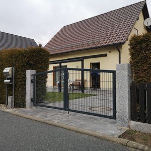 Referenzfoto Zaun / Tor – vergrößern